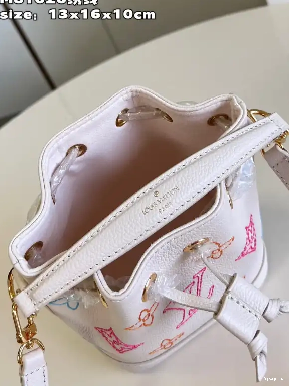 NANO LOUIS NOÉ VUITTON 0523